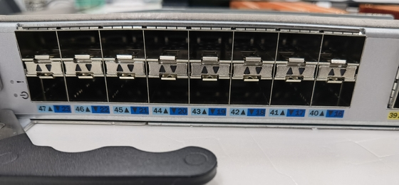 X6-4 X6-8 ডিরেক্টরের জন্য FC32-48 Brocade POD লাইসেন্স 32gb 48 পোর্ট এফসি ব্লেড