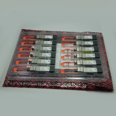 Finisar FTL410QD4C 40GBASE-SR4 / 10GBASE-SR 300m QSFP+ Gen4 ব্রেকআউট থেকে 10GBASE-SR ইথারনেট