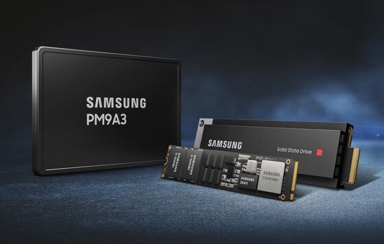 Samsung MZQL27T6HBLA-00A07 PM9A3 7.68TB U.2 NVMe SSD PCIe4.0 x4 2.5" এন্টারপ্রাইজ ডেটা সেন্টার সলিড স্টেট ড্রাইভ
