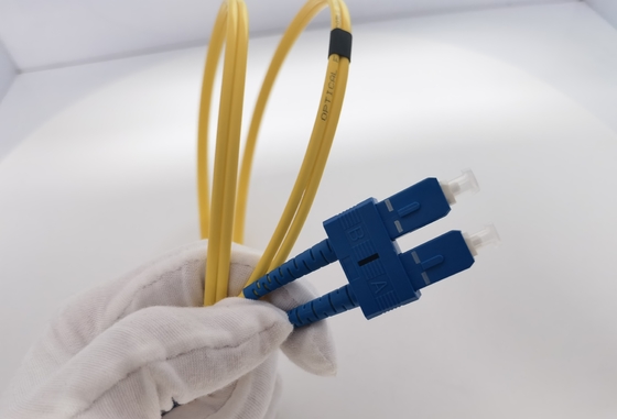 LC UPC থেকে LC UPC ডুপ্লেক্স ফাইবার প্যাচ কেবল OS2 একক মোড PVC 3.0mm 1m